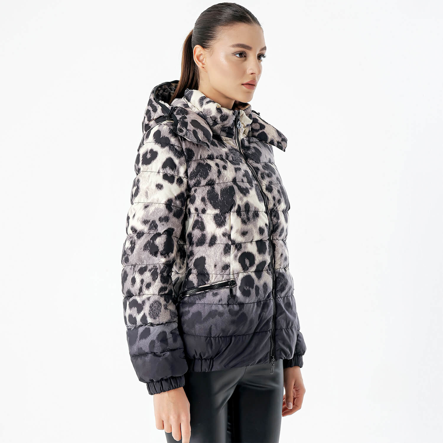 Moncler - Black&White Saby Leopard Puffer Coat